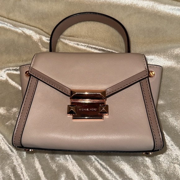 Michael Kors Small Cross Body Handbag - Picture 2 of 15